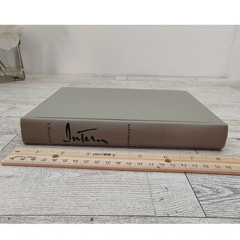 Intern‎ Doctor X 1965 Gray Cloth Hardcover Midcentury Medical Drama Shelf Decor